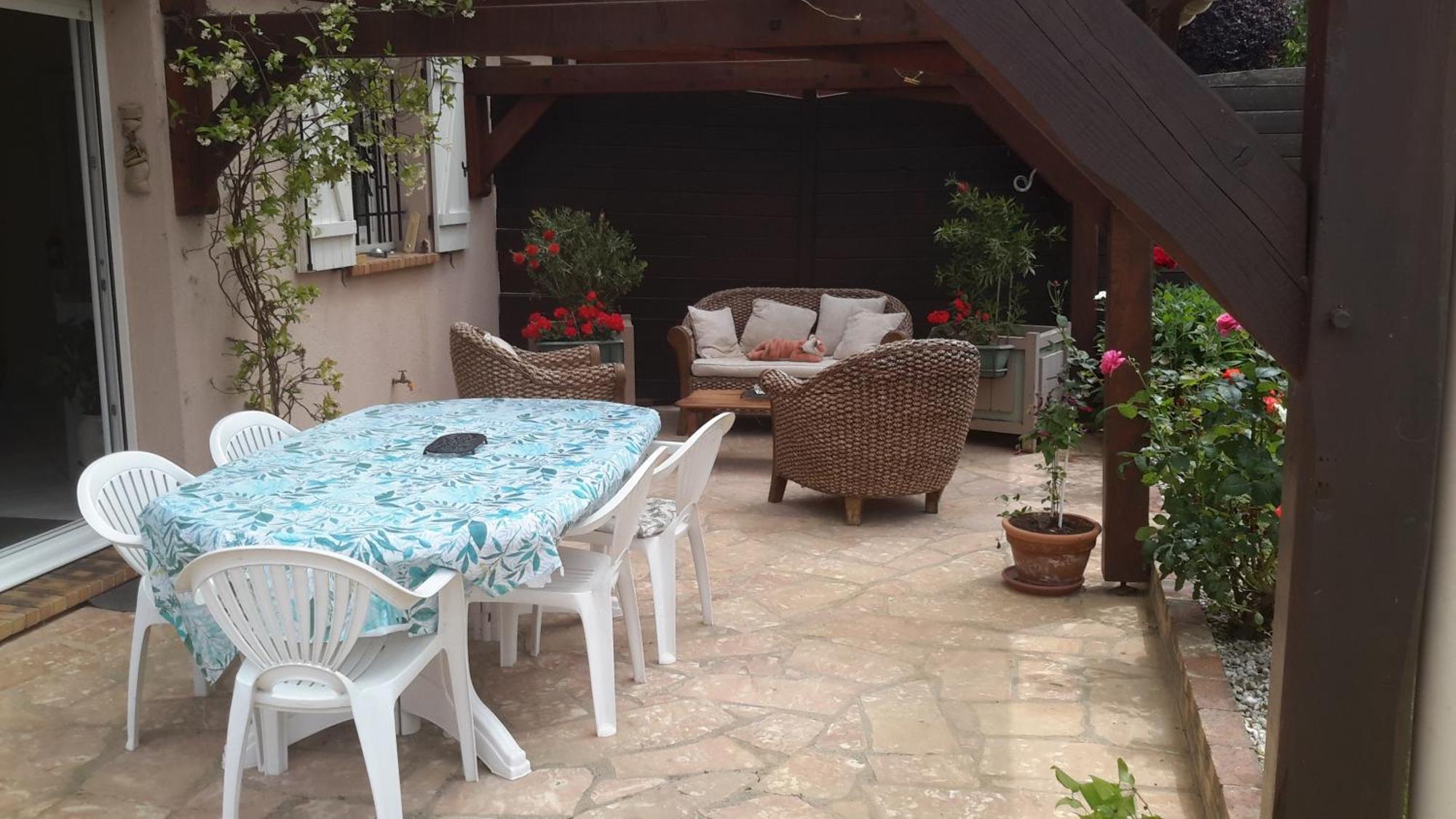 Charmante Maison Dans Village Champcueil